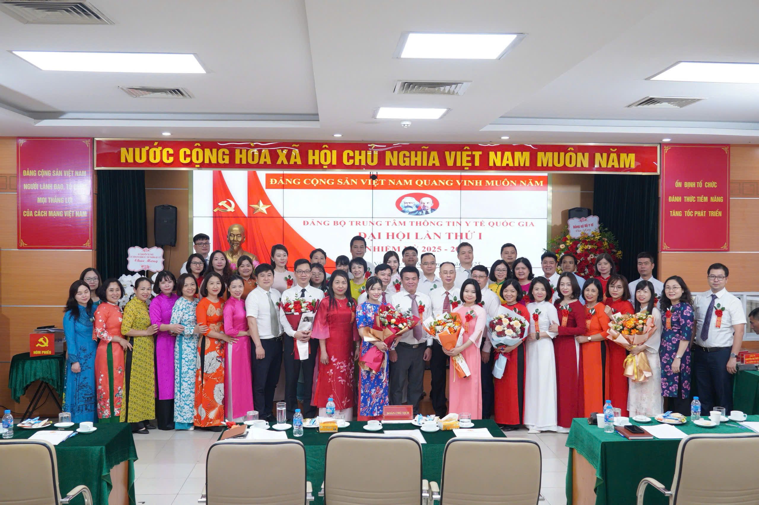 Bài 6: Sống và làm việc vì mục tiêu tốt đẹp – Ngọn lửa dẫn đường